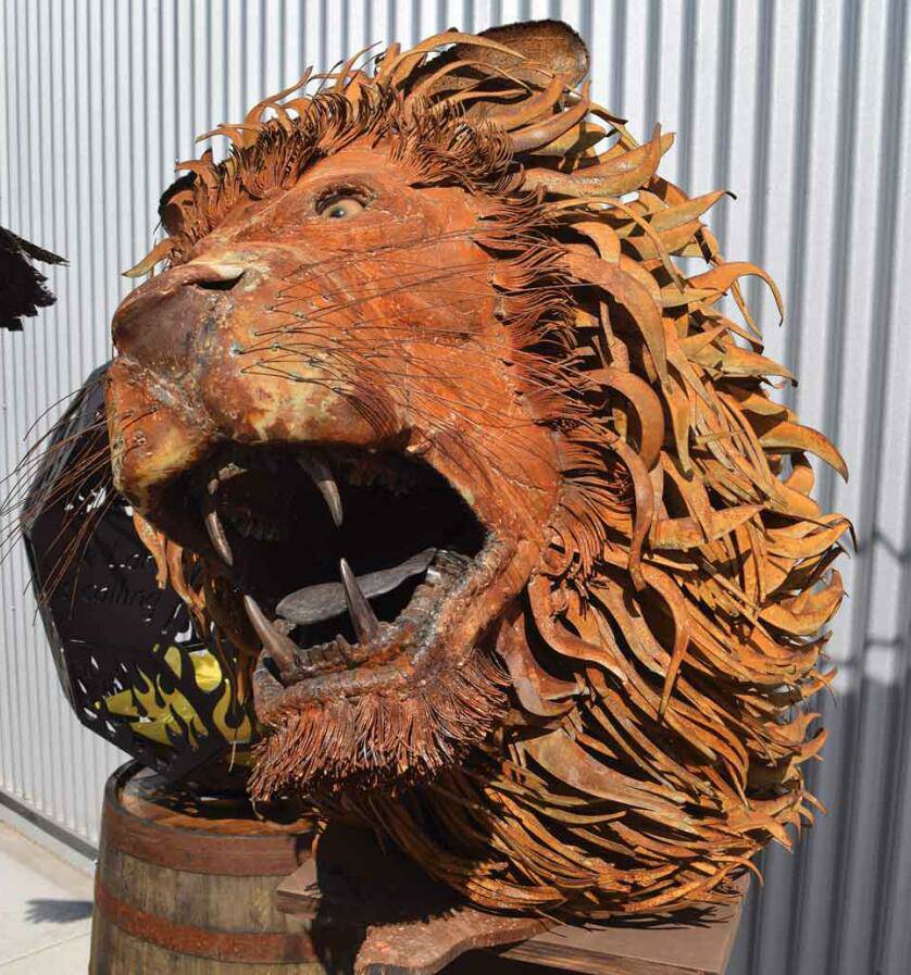 全球钣金新闻-金属制造狂：焊工制作动物的金属钣金-开云体育官方网站-开云app(中国)一站式服务平台