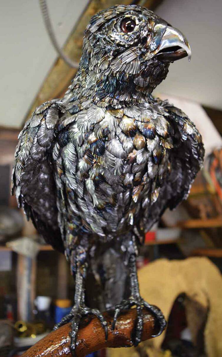 全球钣金新闻-金属制造狂：焊工制作动物的金属钣金-开云体育官方网站-开云app(中国)一站式服务平台