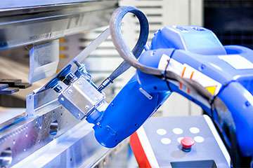 钣金行业资讯-采用机器人钣金折弯，钣金加工行业已经不再需要大批量的尺寸来使用机器人折弯机-开云体育官方网站-开云app(中国)一站式服务平台