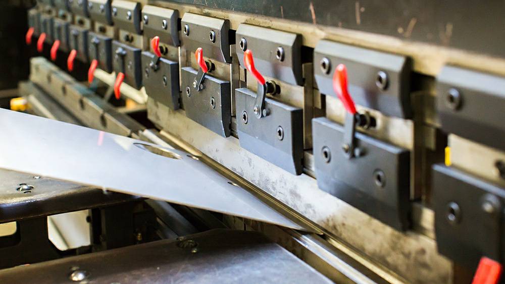 制作钣金加工项目都有哪些基础设备？-开云体育官方网站-开云app(中国)一站式服务平台